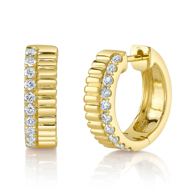 Hoop earrings with resin accents for a bold and colorful design-Grooved Huggie Earrings with Diamonds