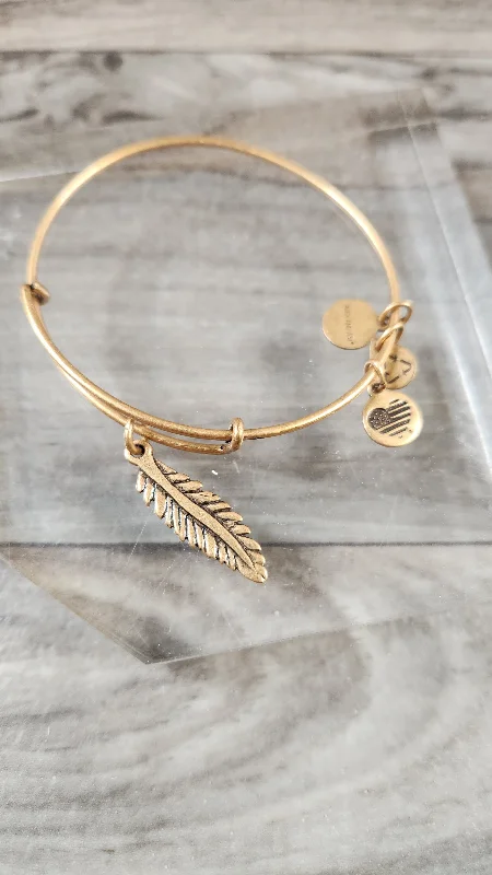 Best bangle bracelets with natural wood for a unique and earthy aesthetic-Bracelet Bangle By Alex And Ani