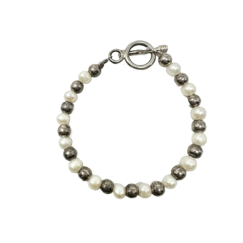 Sleek bangle bracelets with polished titanium for a modern and lightweight option-Bracelet Beaded By Silpada