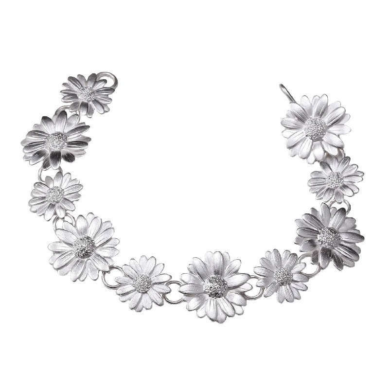 Elegant bangle bracelets with diamonds for a luxurious and sparkling accessory-SS Daisy Strand Bracelet