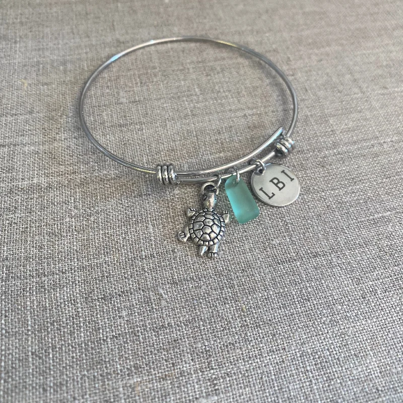 Best bangle bracelets with engraved initials for a personalized and meaningful gift-Turtle Beach Bangle