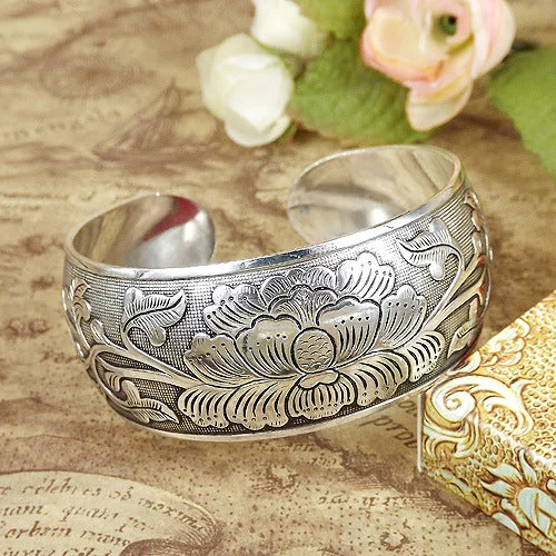 Lightweight bangle bracelets with subtle shimmer for an understated yet elegant look-Wholesale Tibetan Style Alloy Bracelet